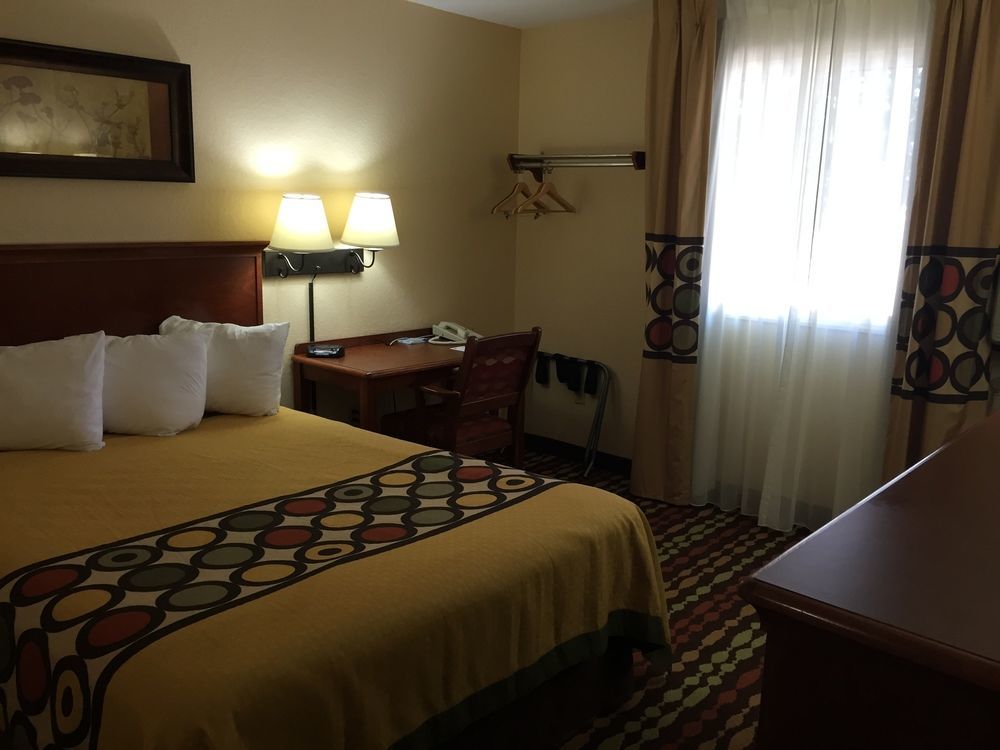 Hotel Super 8 By Wyndham Grand Forks Exterior foto